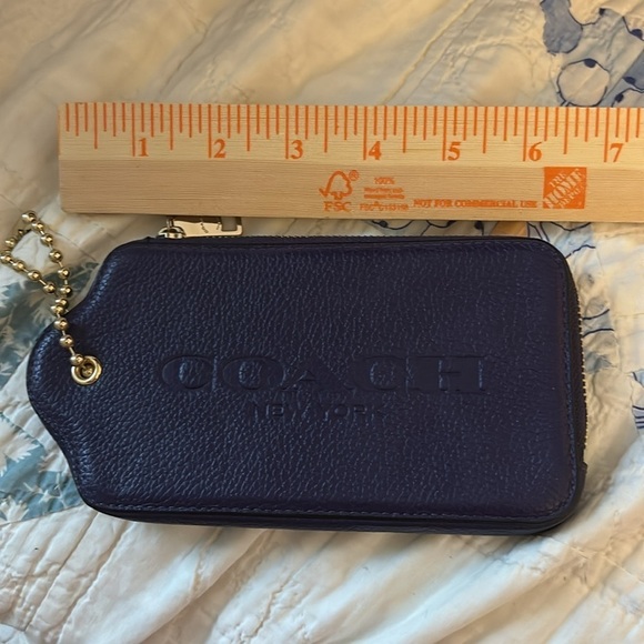 EUC Coach Large Purple Hang Tag Pouch Wristlet - Picture 4 of 5